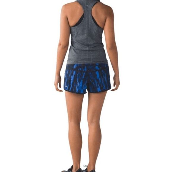 LULULEMON ATHLETICA Tracker Short III '4-Way Stretch Size 4 - Picture 3 of 5